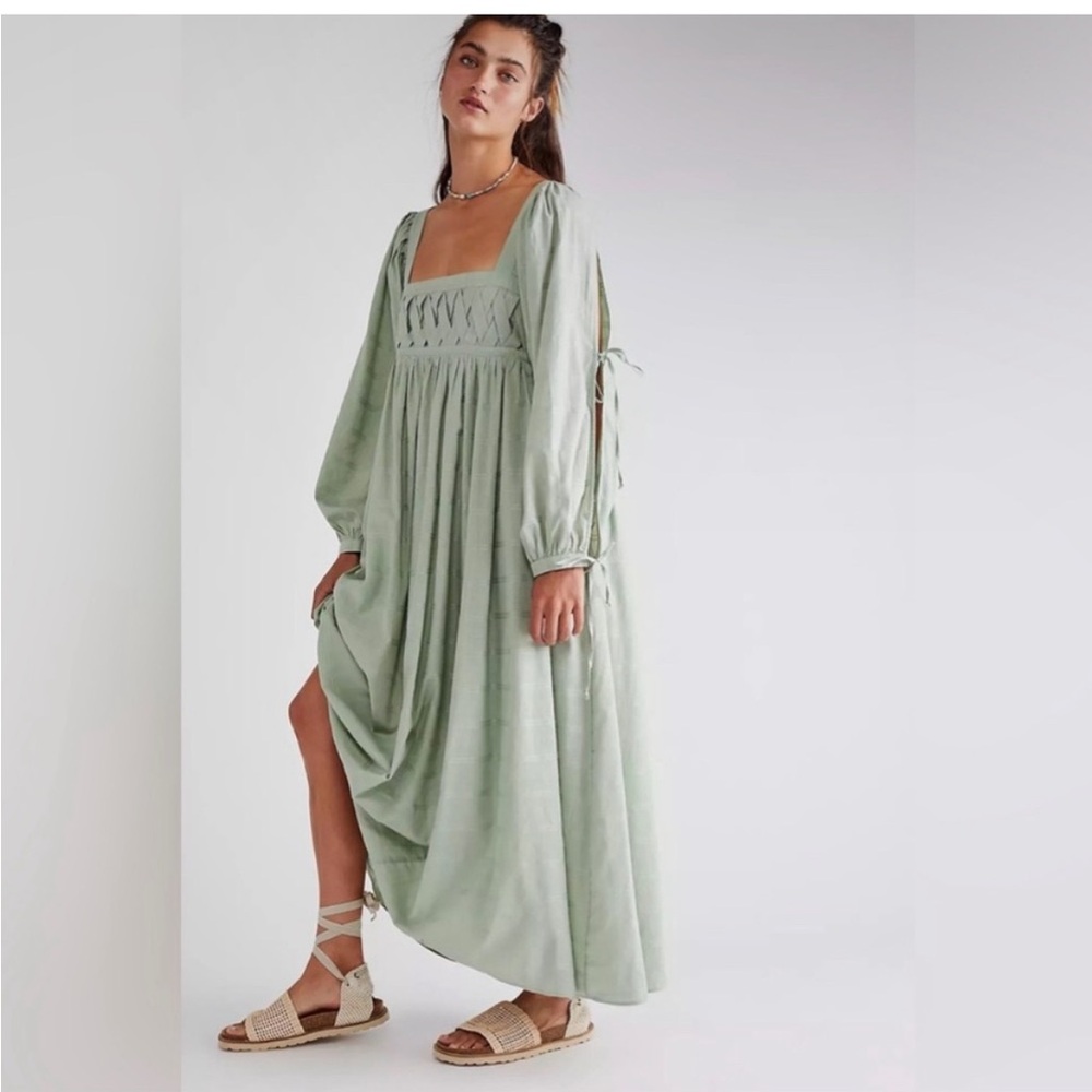 ISO FP Dreamweaver dress in ANY color (Small)